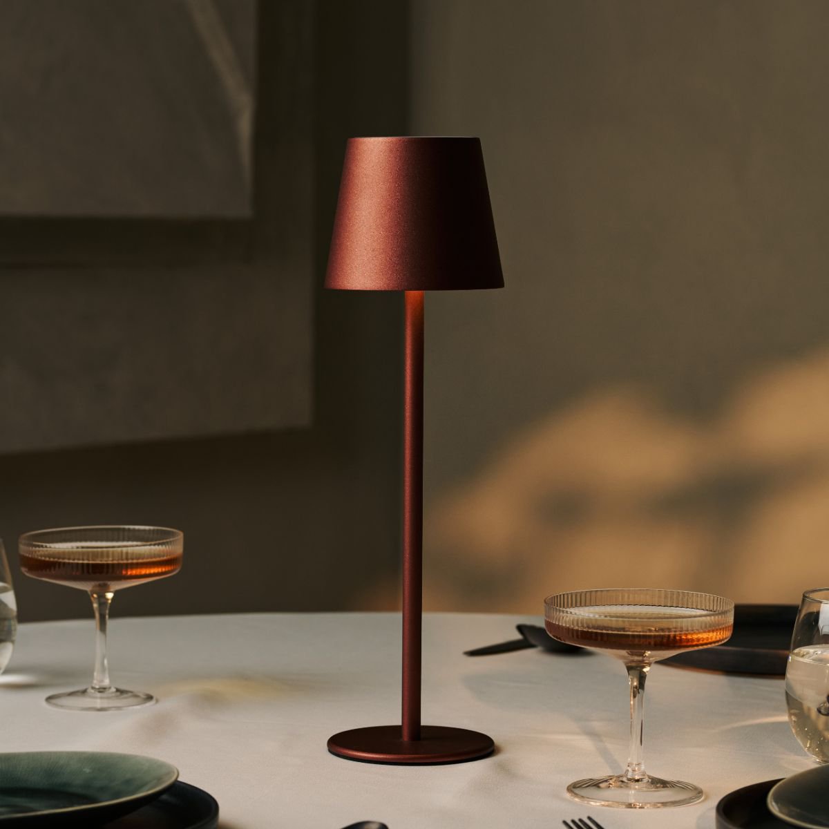 Lampe Sans Fil Métallique Rouge