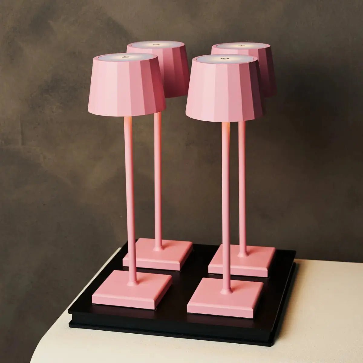 Lot De Lampes Roses Élégantes