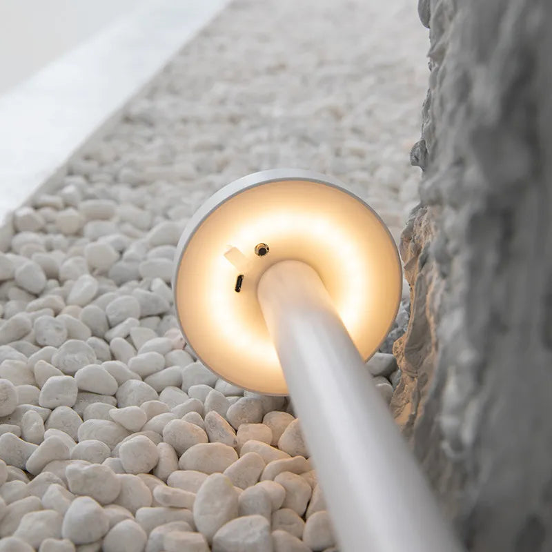 Lampe LED Minimaliste Table Blanche