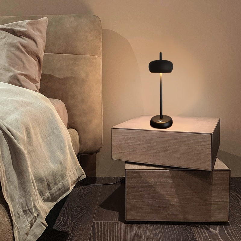 Lampe LED Minimaliste Noire
