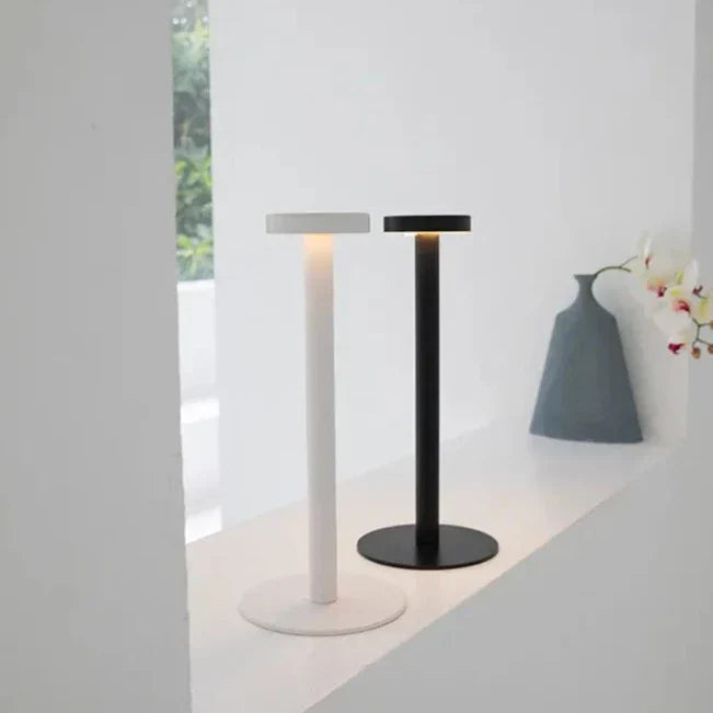 Lampe LED Minimaliste Table Blanche