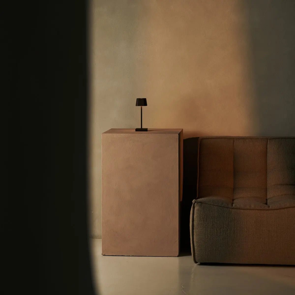 Lampe Minimaliste Métallique Marron