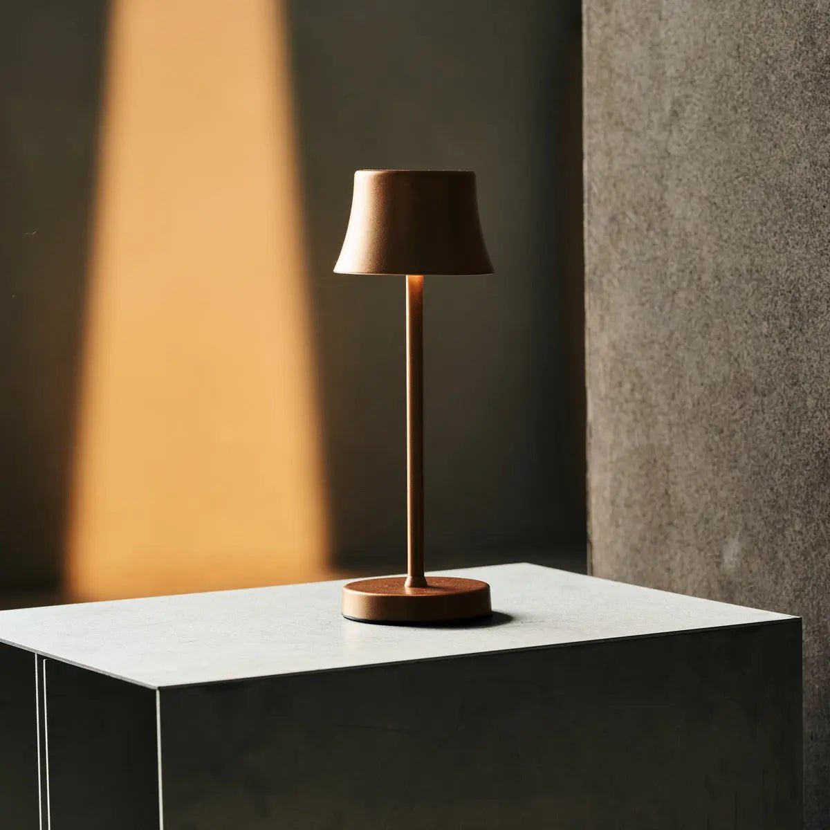 Lot De Lampes Dorées Rechargeables