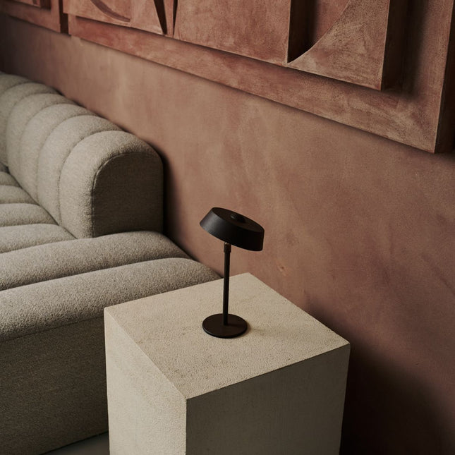 Lampe Noire Tactile Moderne