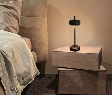 Lampe LED Minimaliste Noire