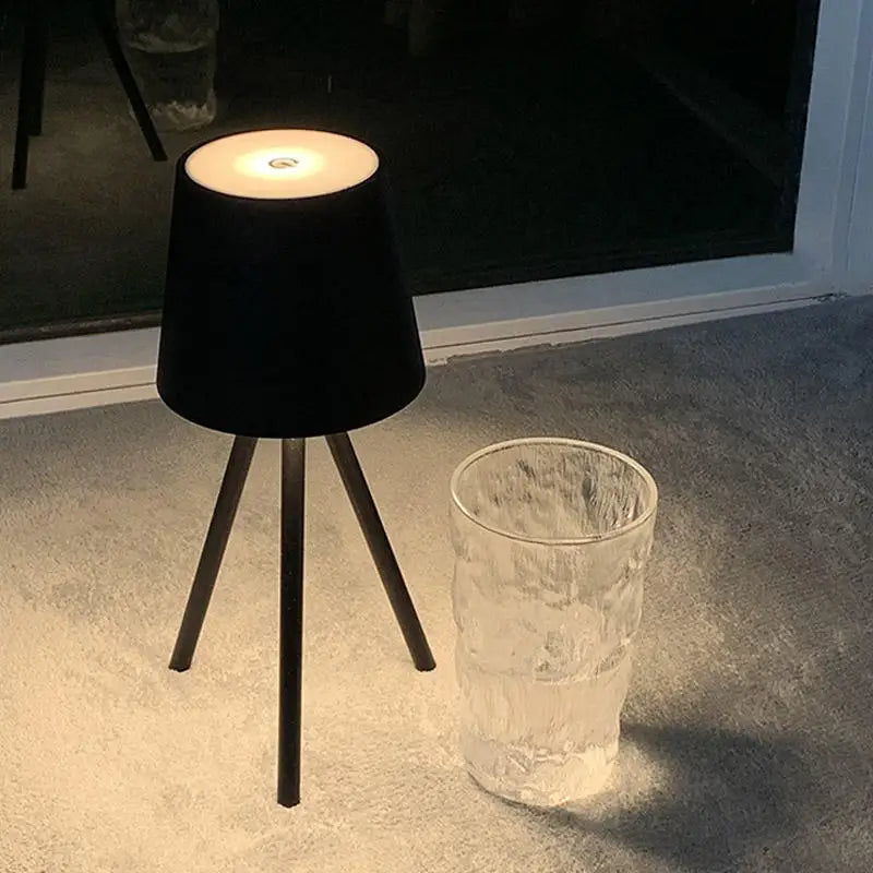 Lampe Minimaliste Trépied Sans Fil
